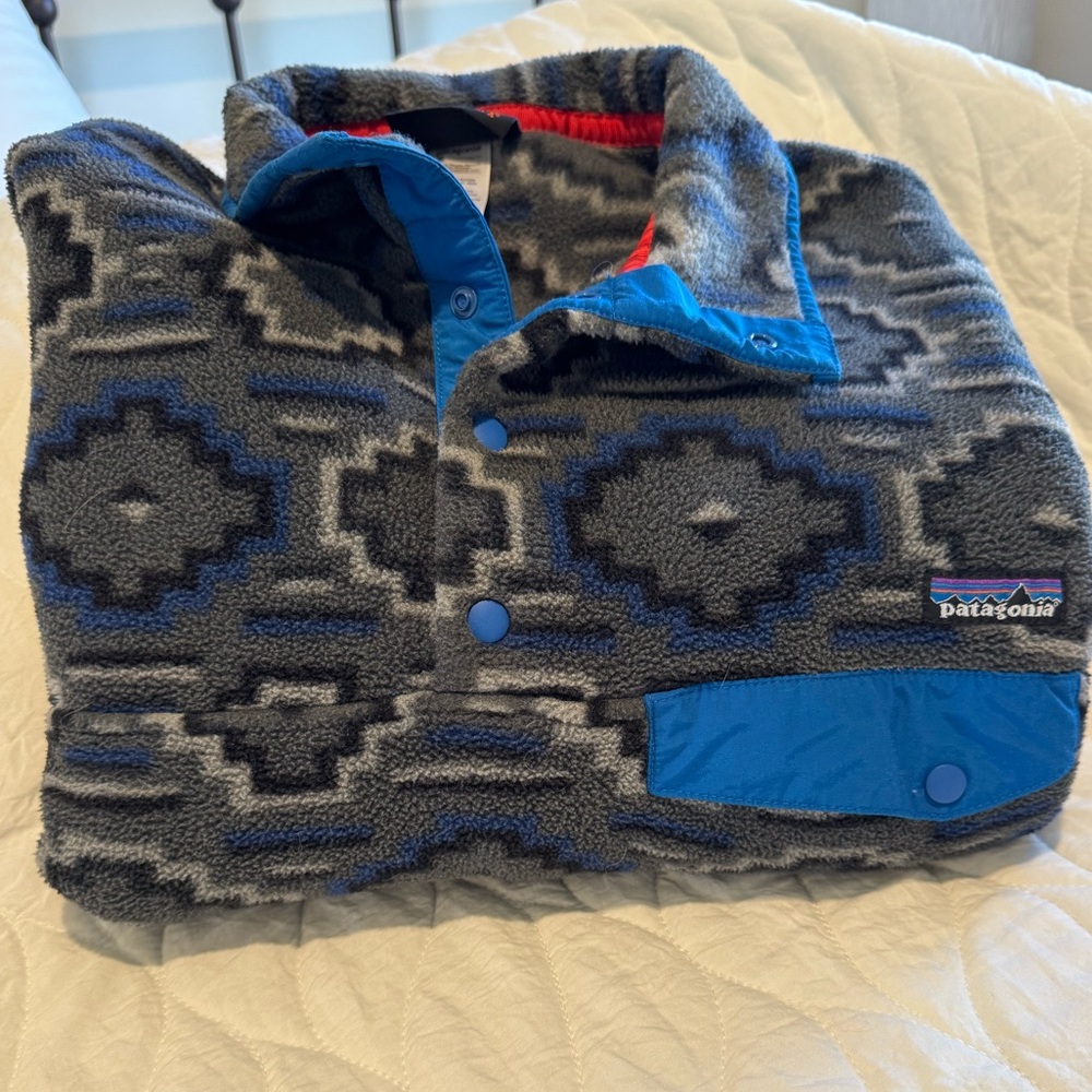 Patagonia Geometric Aztec Patterned Pullover - Picture 9 of 12
